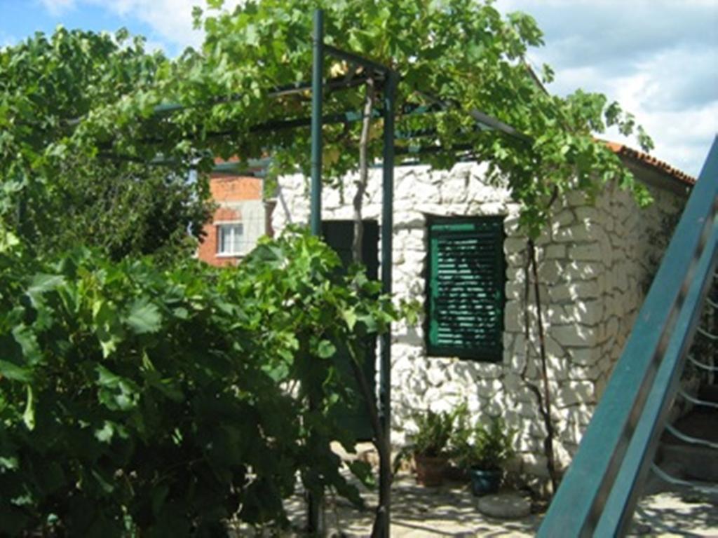 Krka Ivan Lozovac Exteriör bild